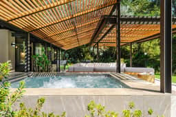 BKVB010 FU Casas Abi