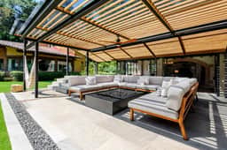 BKVB010 FU Casas Abi