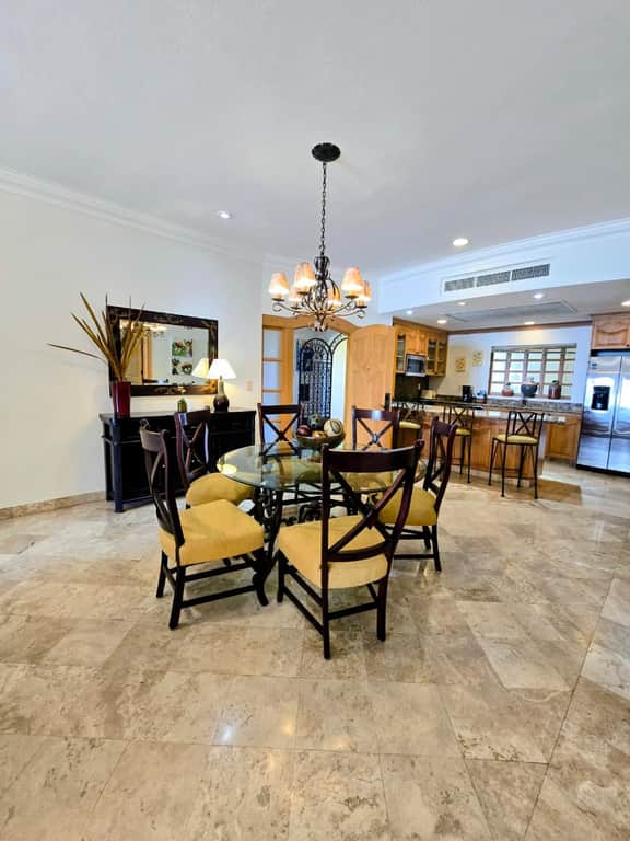 Villa La Estancia 3302